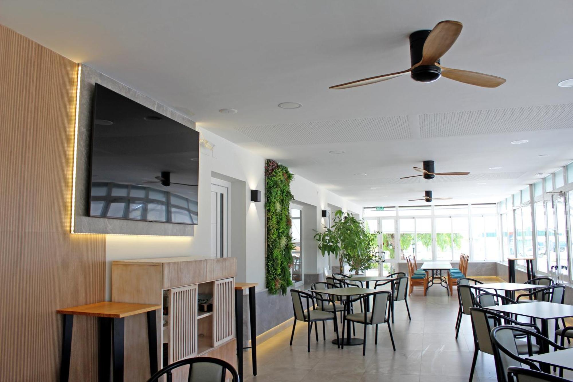 Hostal Restaurante El Cary Montemayor Екстер'єр фото